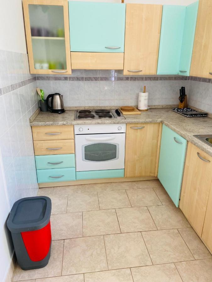 Apartments Tri Zala Zrnovo Luaran gambar