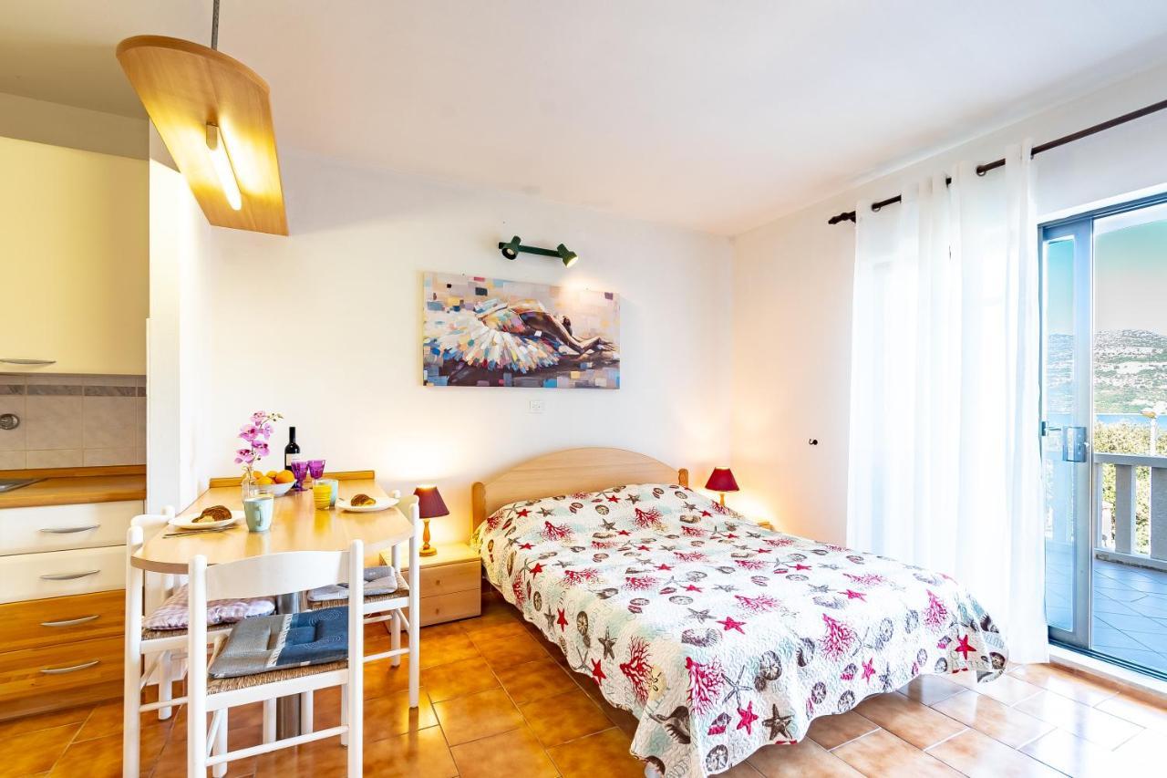 Apartments Tri Zala Zrnovo Luaran gambar