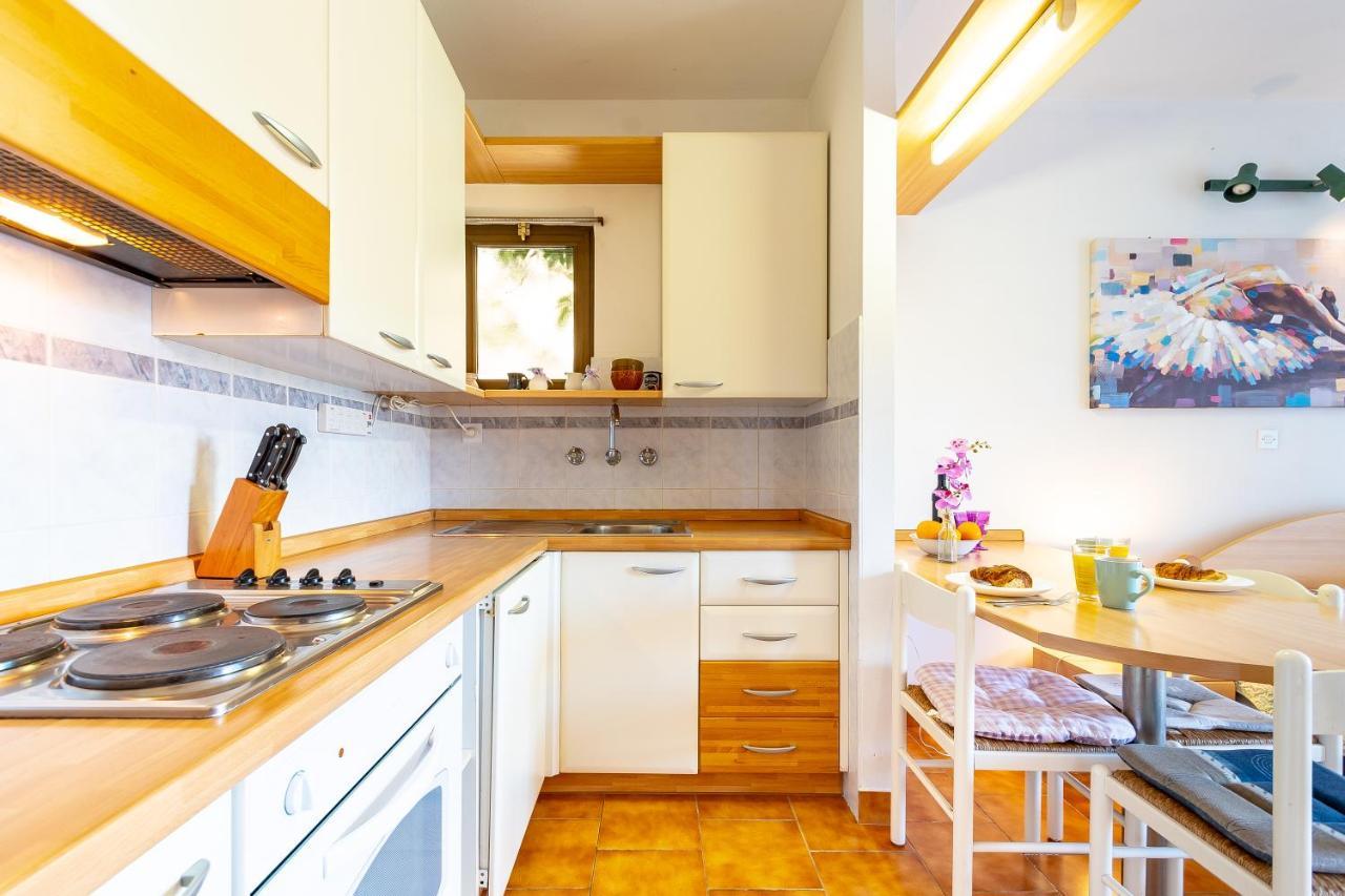 Apartments Tri Zala Zrnovo Luaran gambar
